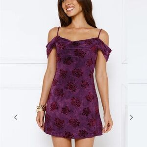 Hello Molly MAGIC GIRL OFF SHOULDER MINI DRESS
PURPLE Sz L
